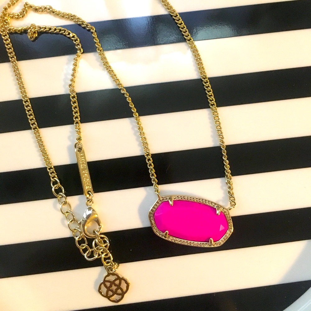 Kendra Scott Dylan necklace in Magenta